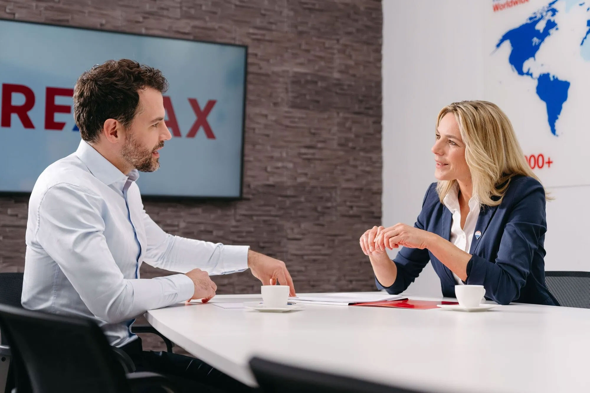 7 Digital Marketing Strategies To Recruit Real Estate Agents In 2025